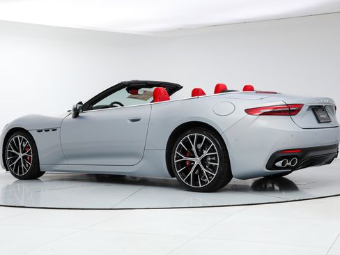 Used 2026 Maserati GranCabrio Modena AWD/4WD image 5