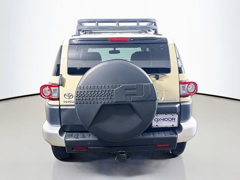 Used 2014 Toyota FJ Cruiser 4WD w/ Upgrade Package image 6