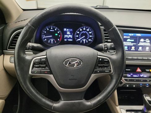 Used 2017 Hyundai Elantra Limited FWD image 22