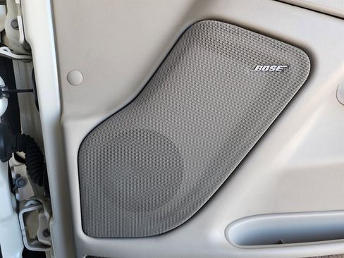 Used 2004 Cadillac Escalade AWD image 56