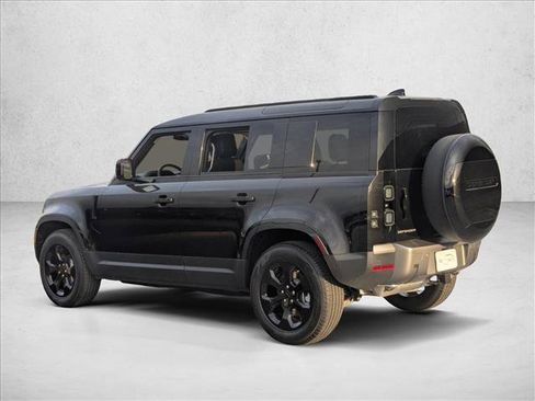 Used 2026 Land Rover Defender 110 S AWD/4WD image 9