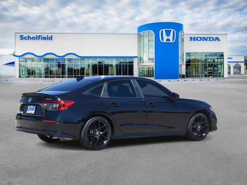 Used 2022 Honda Civic Sport image 3