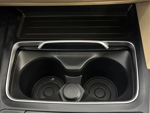 Used 2018 BMW 320i xDrive Sedan w/ Convenience Package image 20