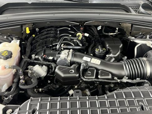 Used 2022 Jeep Grand Cherokee Limited image 33