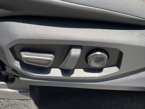 Certified 2025 Toyota Tacoma TRD Pro AWD/4WD image 25