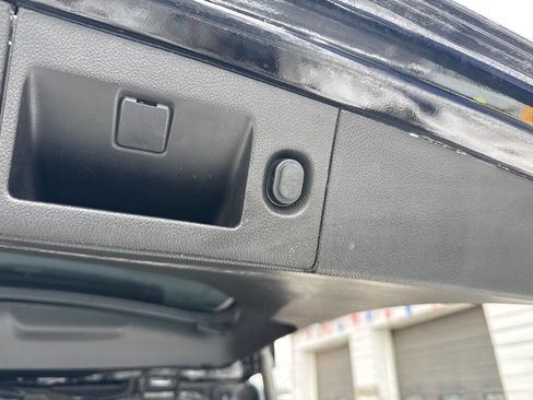 Used 2017 Chevrolet Tahoe LT image 29