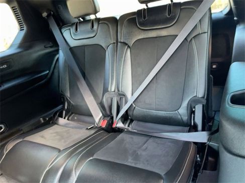 Used 2024 Jeep Grand Cherokee L Laredo image 29