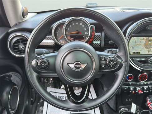 Used 2015 MINI Cooper S FWD image 25
