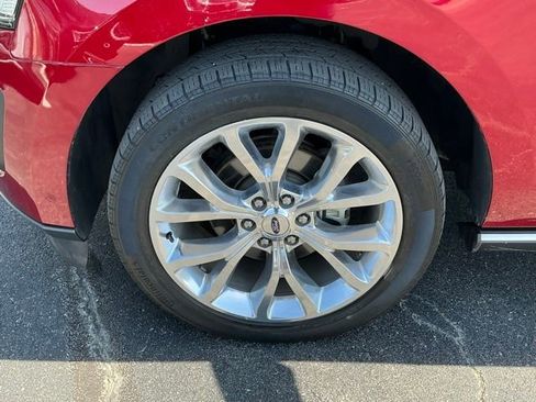 Used 2018 Ford Expedition Limited w/ Equipment Group 302A RWD image 8