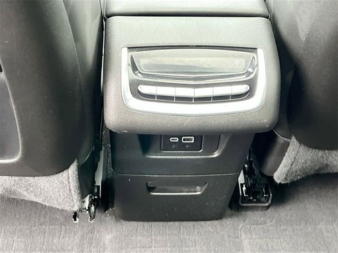 Certified 2024 Cadillac XT6 Luxury w/ LPO, Floor Liner Package image 26