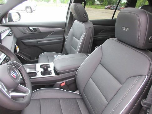 New 2026 Buick Enclave Sport Touring w/ Power Package FWD image 14