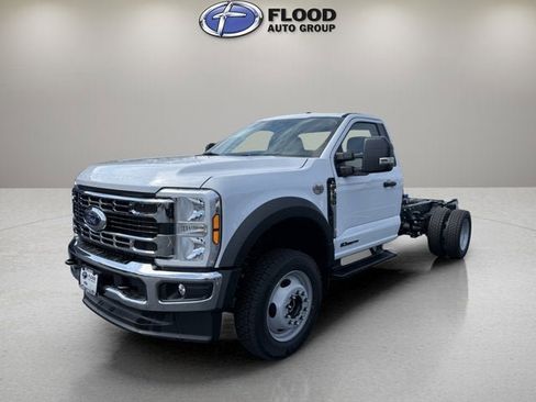 New 2026 Ford F550 4x4 Regular Cab Super Duty image 3