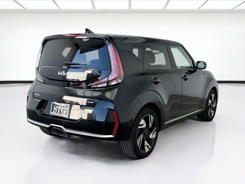 Used 2023 Kia Soul GT-Line FWD image 4