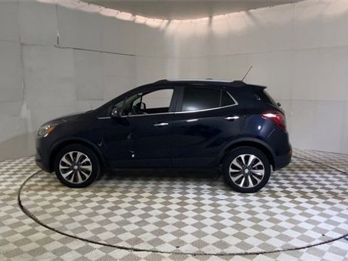 Used 2022 Buick Encore Preferred w/ Safety Package image 5