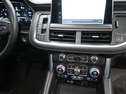 Used 2023 GMC Yukon SLT image 30