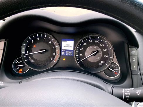 Used 2016 INFINITI Q70 3.7 AWD/4WD image 26