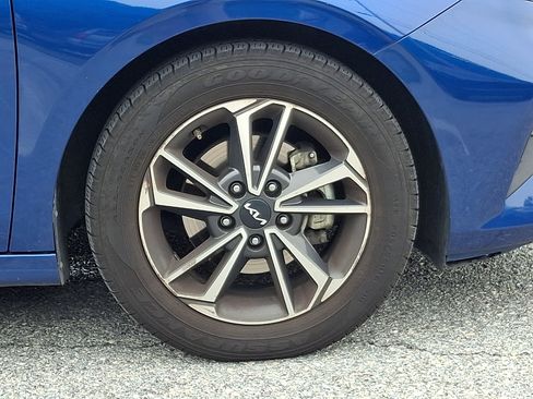 Certified 2023 Kia Forte LXS FWD image 8