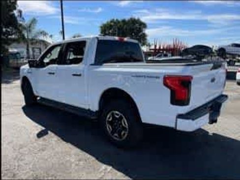Used 2023 Ford F150 Lightning XLT image 7