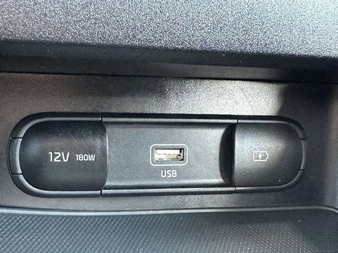 Used 2024 Kia Forte LXS image 17