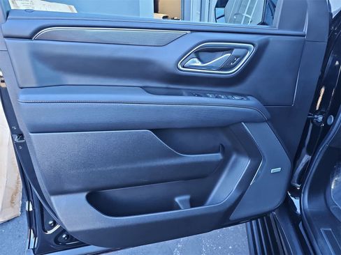 Used 2024 GMC Yukon AT4 w/ Technology Package image 29