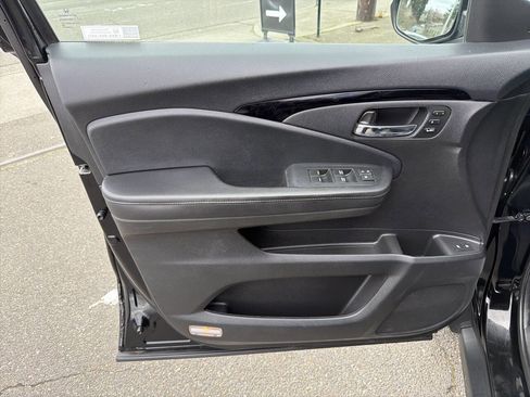 Used 2021 Honda Passport Touring image 37