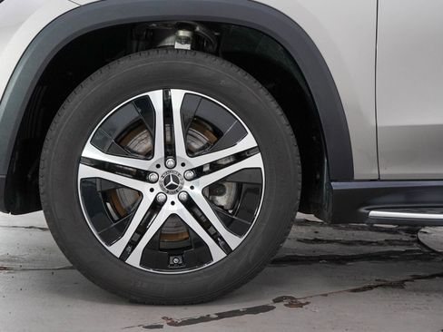 Used 2020 Mercedes-Benz GLS 450 4MATIC image 32