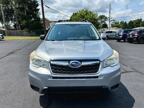 Used 2015 Subaru Forester 2.5i Premium AWD/4WD image 2