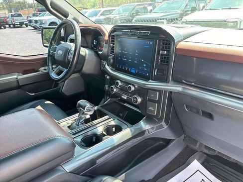 Used 2021 Ford F150 Lariat AWD/4WD image 13