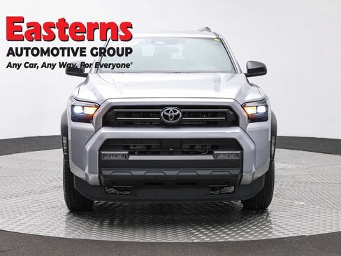 Used 2025 Toyota 4Runner SR5 AWD/4WD image 2