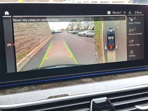 Used 2023 BMW M550i xDrive w/ Executive Package image 21