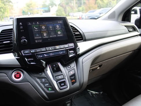 Used 2021 Honda Odyssey EX-L image 11