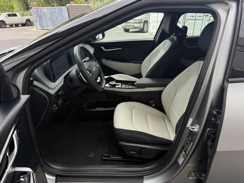 Used 2024 Kia EV6 GT-Line w/ GT-Line White Seat Package RWD image 19