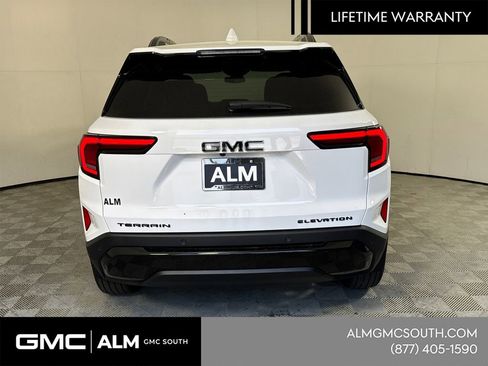 New 2026 GMC Terrain Elevation w/ Black Edition FWD image 8