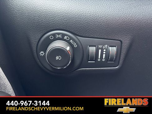 Used 2025 Jeep Compass Latitude w/ Sun & Sound Group image 14