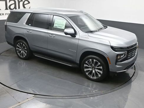 New 2026 Chevrolet Tahoe High Country AWD/4WD image 17