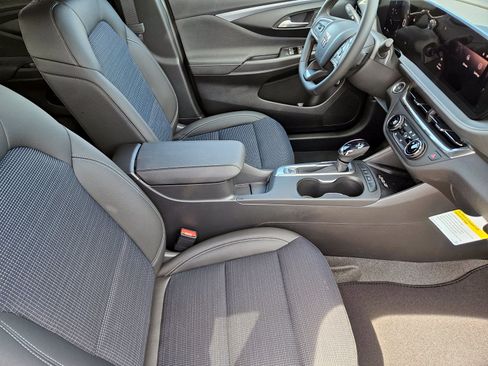 New 2026 Buick Envista Preferred w/ Convenience I Package FWD image 10