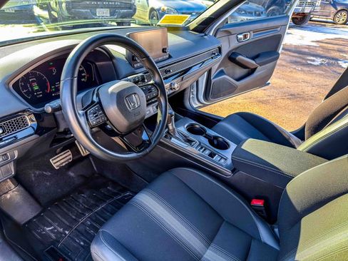 Used 2023 Honda Civic Sport image 12