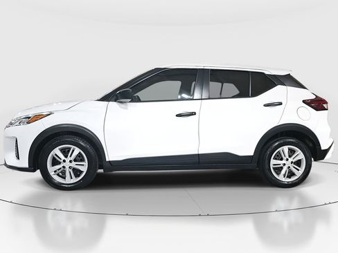Used 2024 Nissan Kicks S image 8