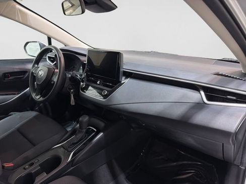 Used 2024 Toyota Corolla LE FWD image 33