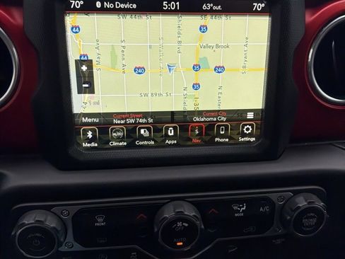 Used 2018 Jeep Wrangler Unlimited Rubicon image 11