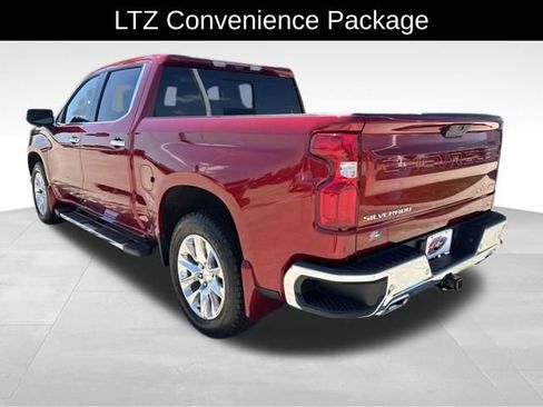 Used 2022 Chevrolet Silverado 1500 LTZ w/ Technology Package AWD/4WD image 6