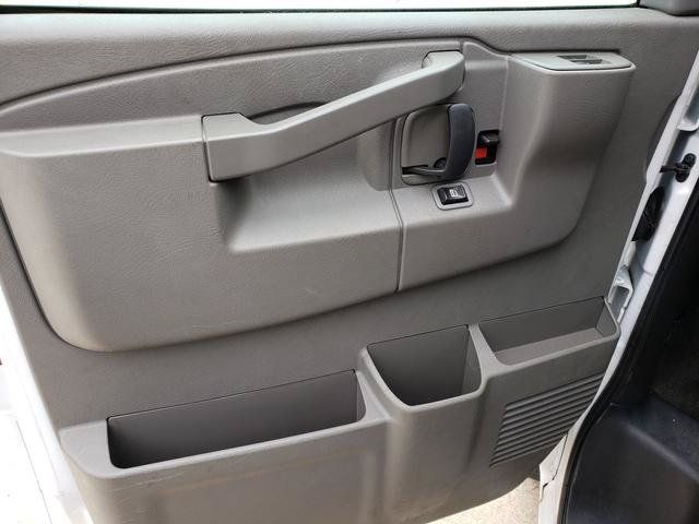 Used 2016 Chevrolet Express 2500 LS RWD image 11