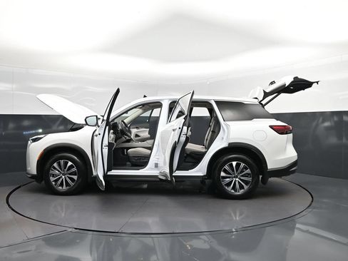 Used 2026 INFINITI QX60 Pure w/ Cargo Package FWD image 47