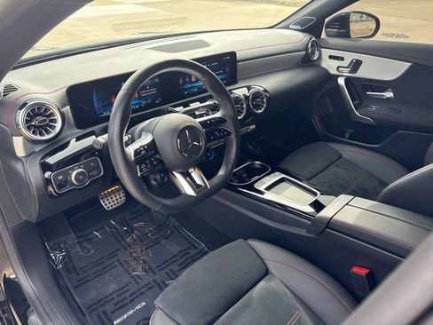 Used 2025 Mercedes-Benz CLA 35 AMG 4MATIC image 11