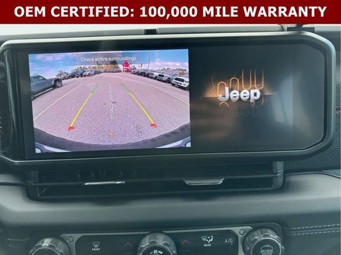 Used 2024 Jeep Wrangler Unlimited Rubicon image 22