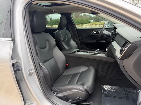 Certified 2022 Volvo S60 B5 Inscription image 10