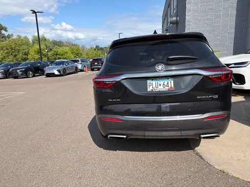 Used 2018 Buick Enclave Essence w/ Trailering Package AWD/4WD image 18
