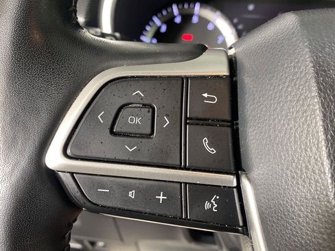 Used 2022 Toyota Highlander XSE AWD/4WD image 25