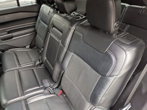 Used 2020 Ford Explorer ST w/ ST High-Performance Pack image 17
