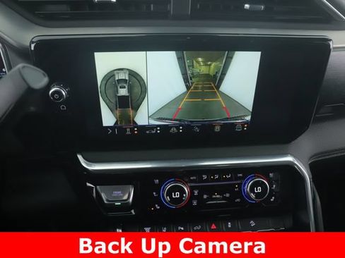 Used 2026 GMC Sierra 2500 Denali w/ Technology Package AWD/4WD image 26